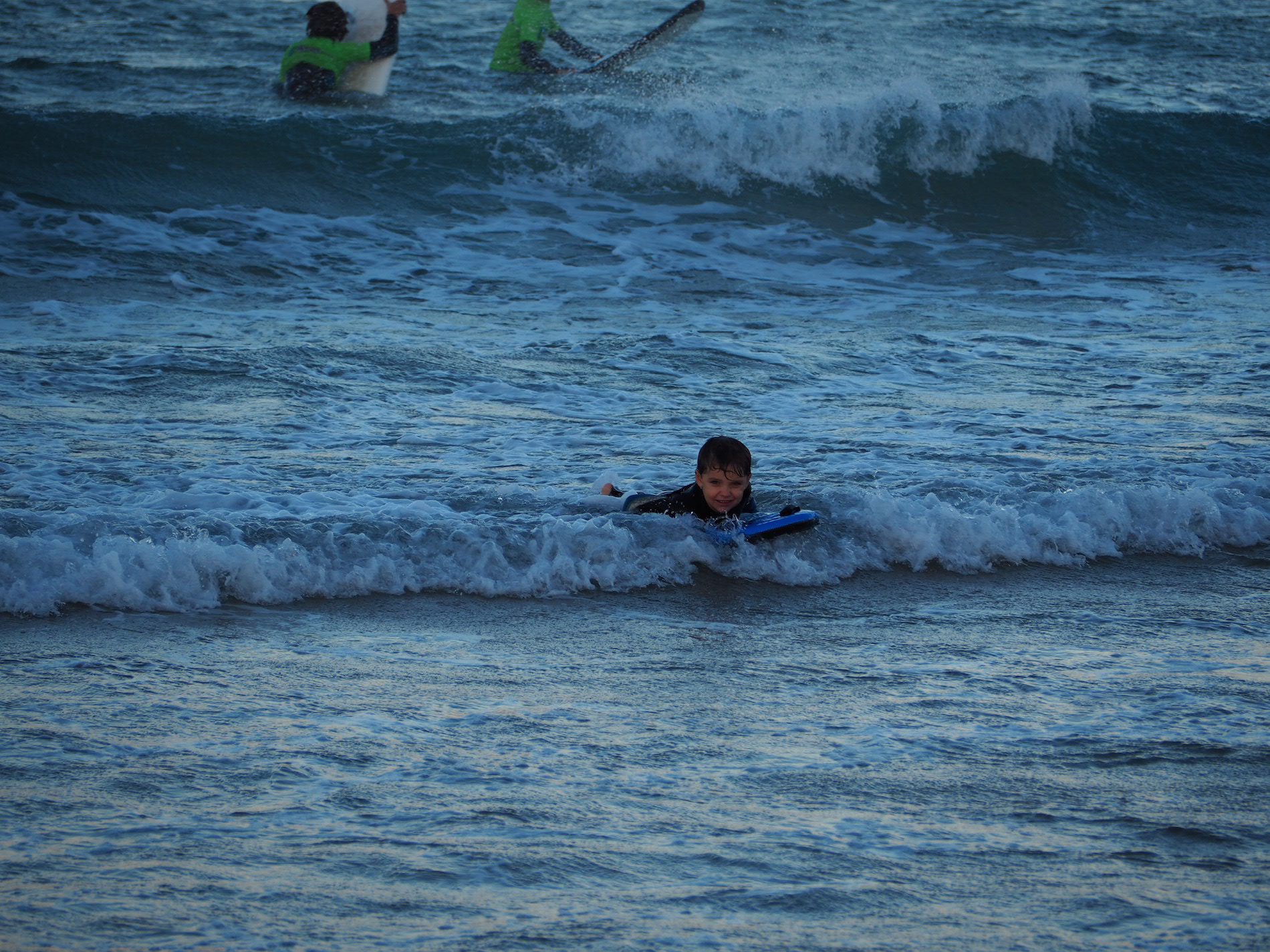 surf_kids
